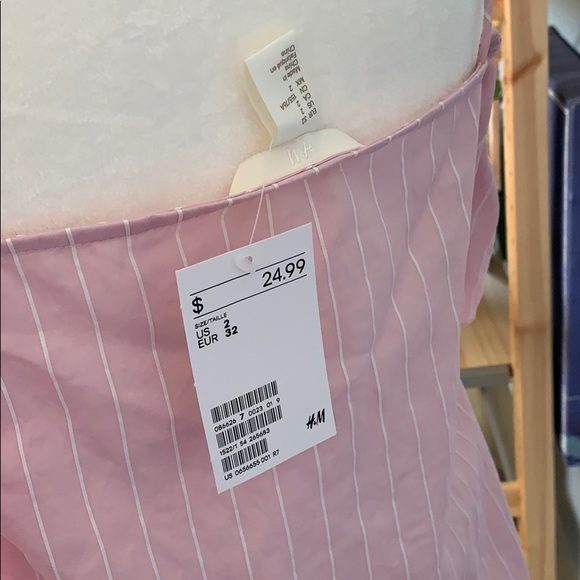 Cold Shoulder Blouse - Picture 7 of 8